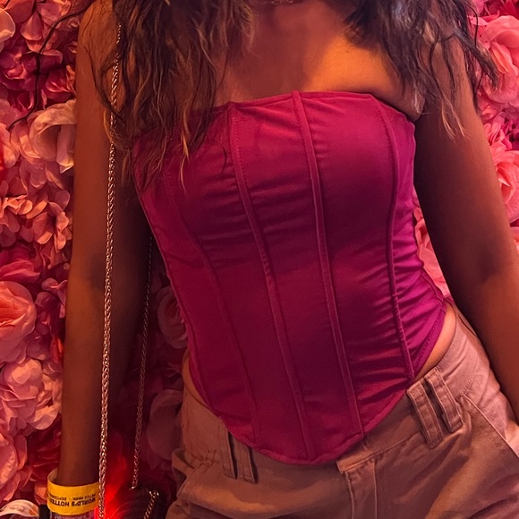Pink corset top - Picture 9 of 9